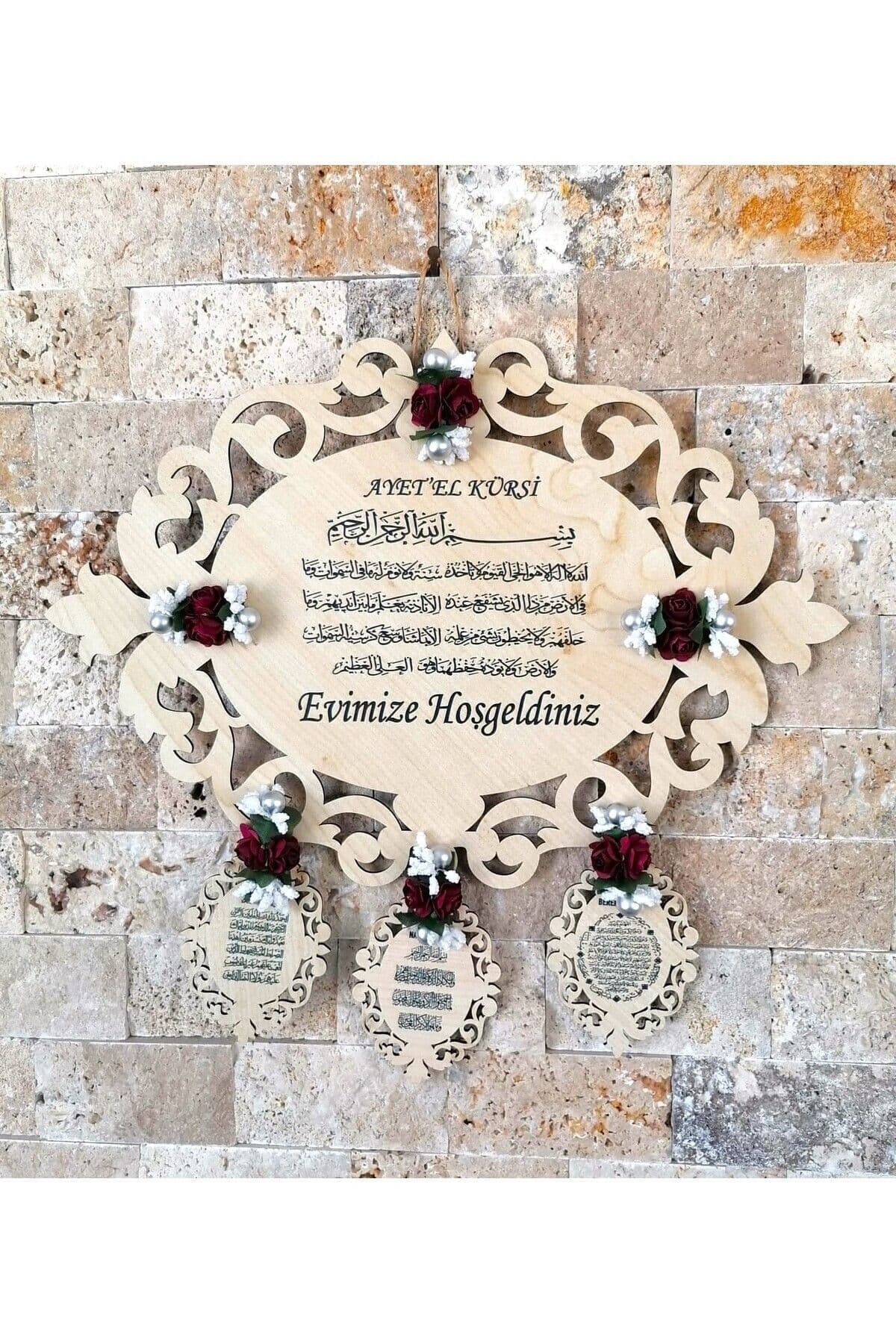 Ahşap dualı kapı süsü