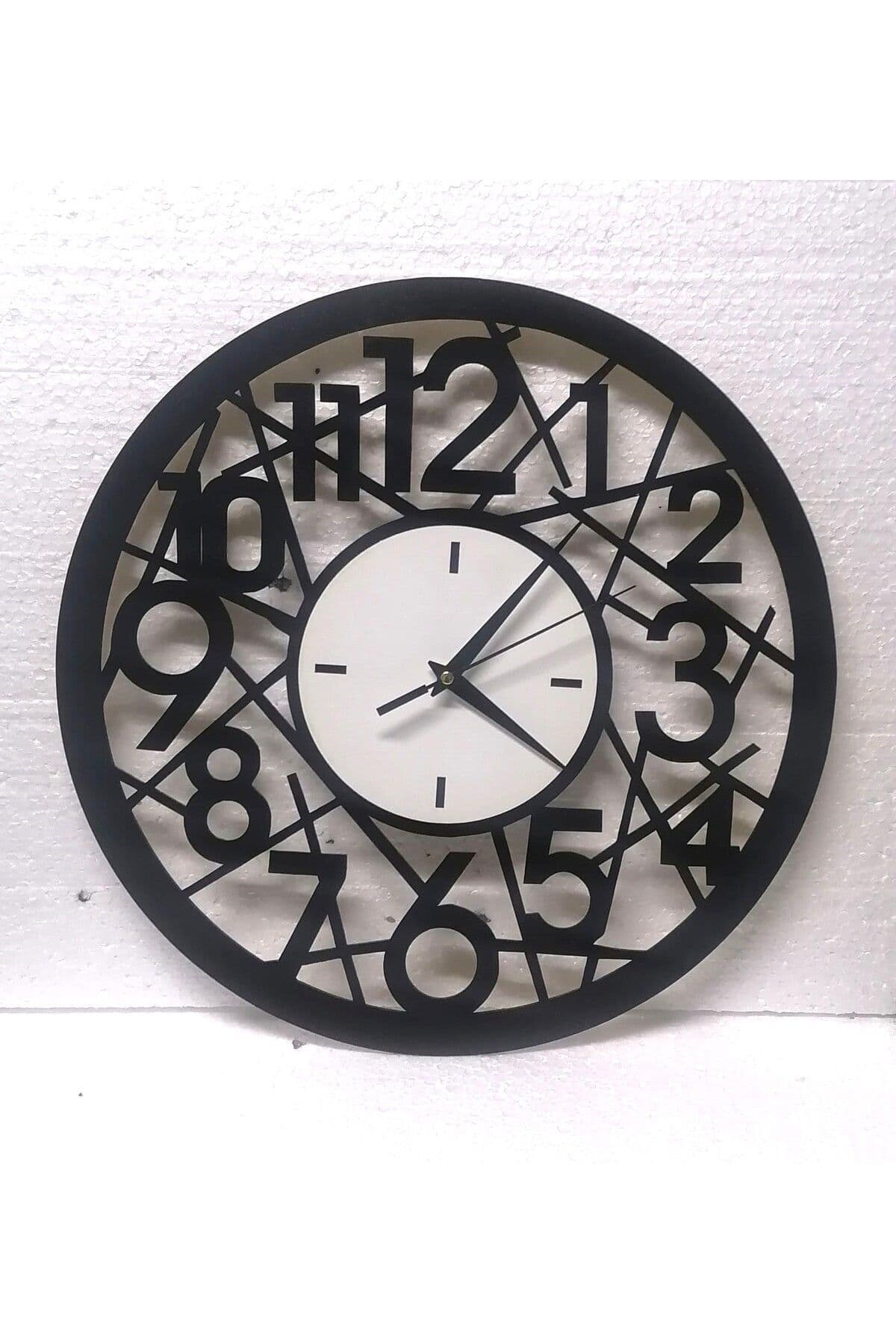 bilge Tasarım GEOMETRİK Duvar Saati 40 x 40CM