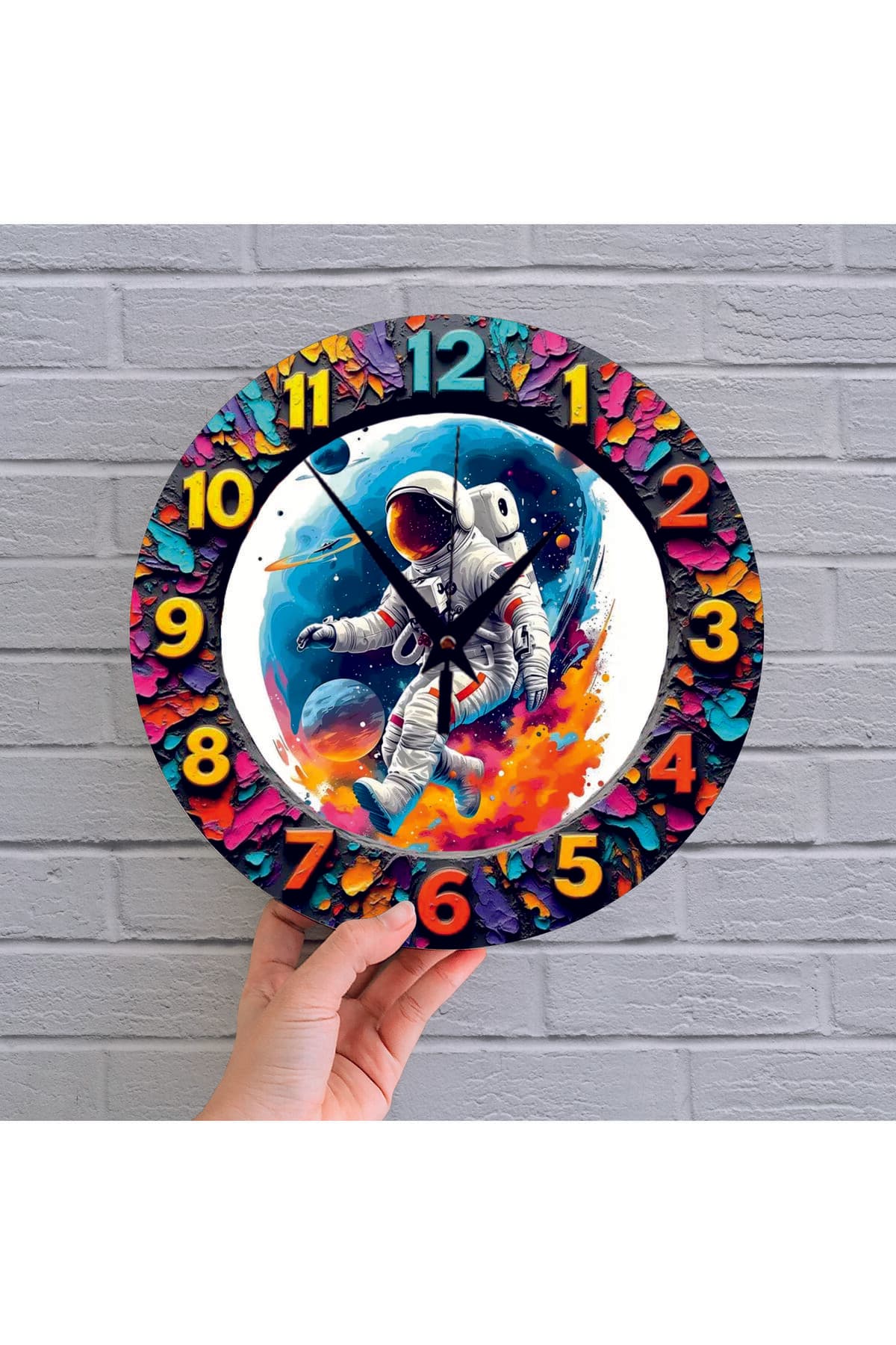 bilge Tasarım 2D GÖRÜNÜMLÜ BASKILI ÇOCUK ODASI Duvar Saati 30 x 30CM